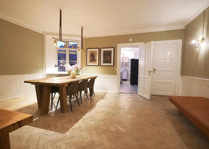 The Square * كوبنهاجن