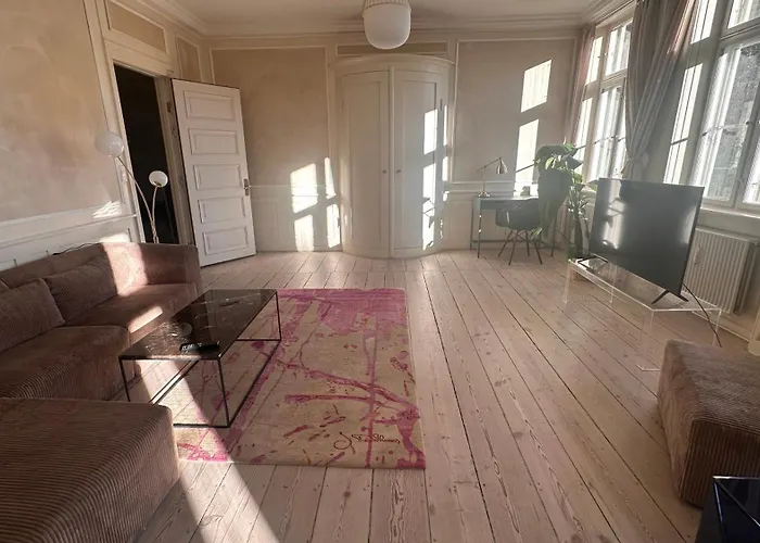 Апартаменты The Square