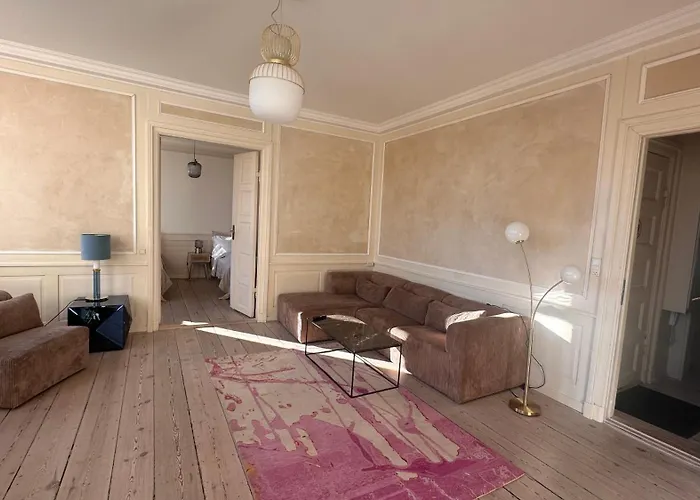 The Square Апартаменты *