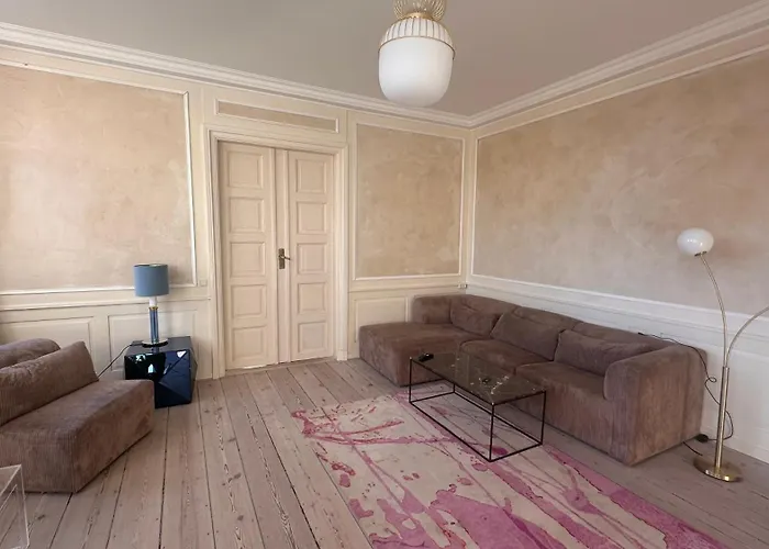 Апартаменты The Square *