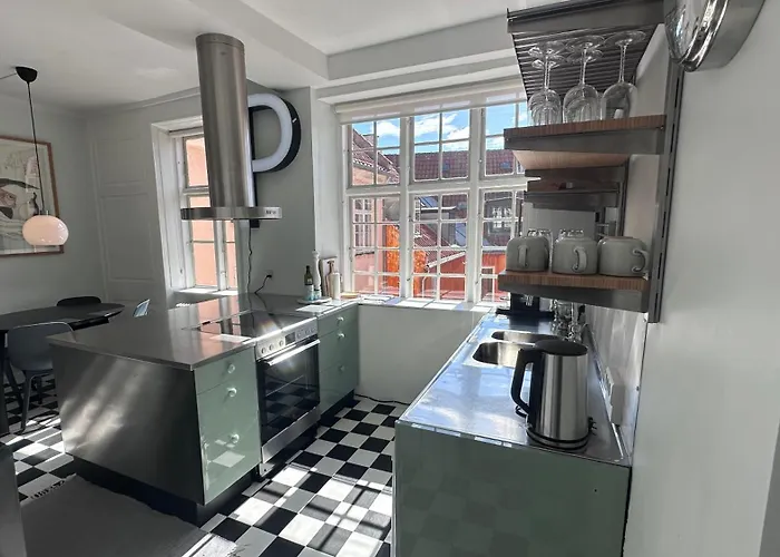 Апартаменты The Square