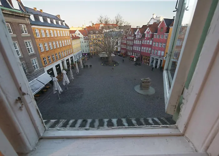 The Square Апартаменты