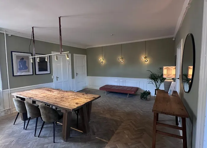 Апартаменты The Square *