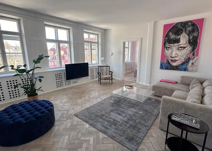 Апартаменты The Square *