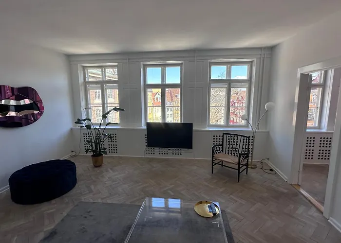 The Square Апартаменты